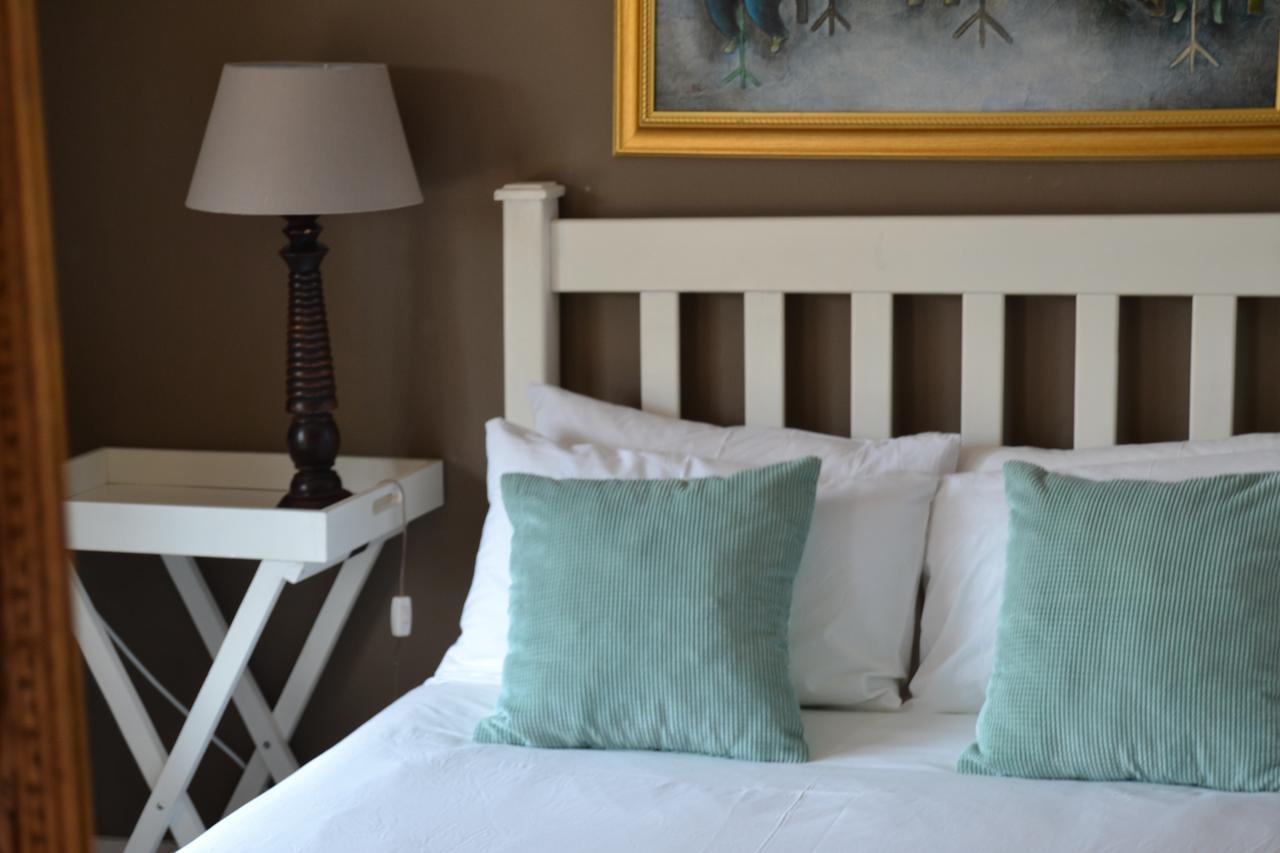 Отель Chartwell Manor Экстерьер фото